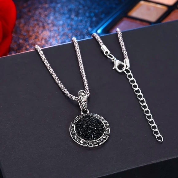 Ring + Necklace + Drop Earrings Chic Jewelry - Picture 3 of 6